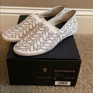 Frye Melanie canvas Slip On off white multi shoes